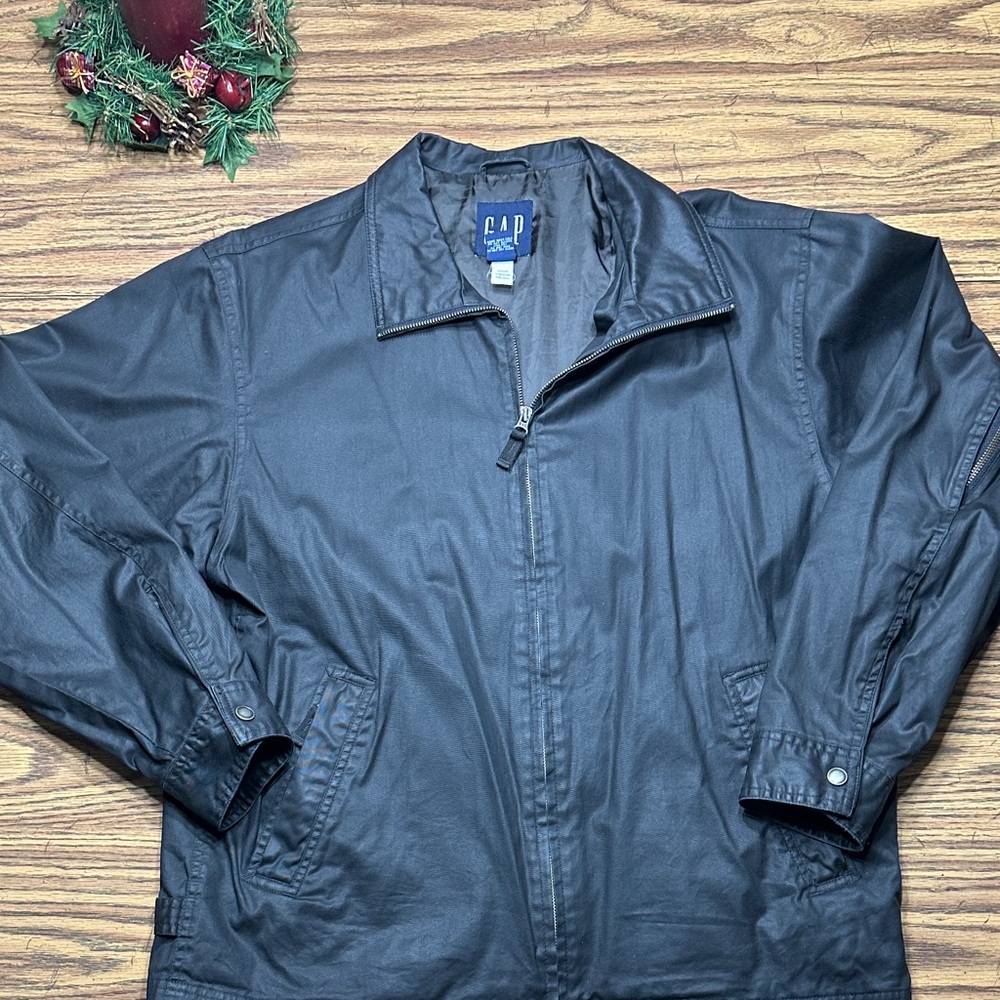 GAP Men's Dark Gray Lightweight Jacket